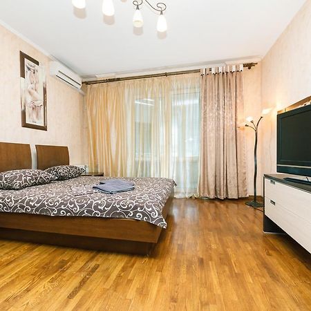 קייב Two-Storey Apartment Near Iec מראה חיצוני תמונה