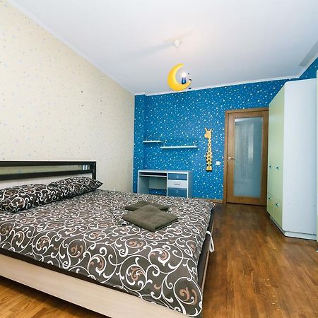 קייב Two-Storey Apartment Near Iec מראה חיצוני תמונה